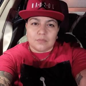 Meet your Posher, Perla